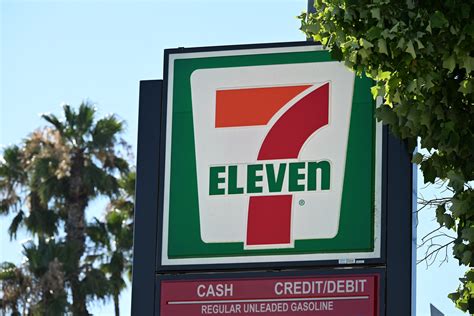 LoDo company blames 7-Eleven for workers feeling unsafe. 7-Eleven says it’s being scapegoated.