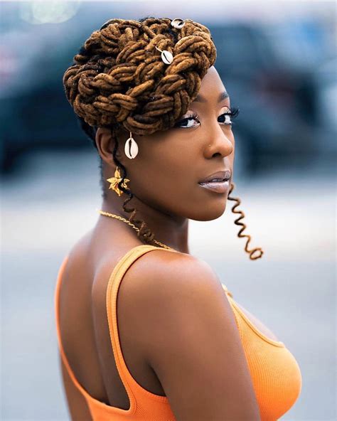 Loc styles for the beach. Start by priming your head of hair with moisture, either with water or leave-in conditioner. Then, roll the ends with perm rods and let them sit until your strands are dry. Once you've removed ... 