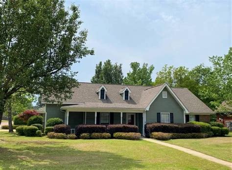 Local Real Estate: Homes for Sale — Columbus, MS — Coldwell …