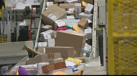 Local USPS plant staying busy during holiday season