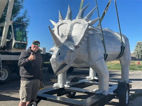 Local dinosaur sculpture headed to Ripley’s museum