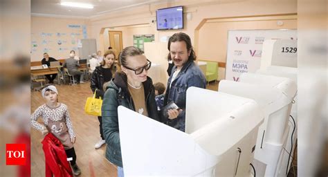 Local elections take place across Russia, but Ukraine is ‘not on the agenda’