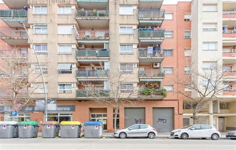 Locales o naves en La Grípia, Terrassa — idealista