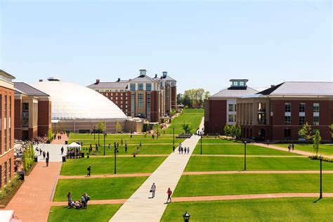 Location of liberty university. When it comes to choosing the right university, there are a lot of factors to consider. You want a school that will provide you with a quality education, but also one that will off... 