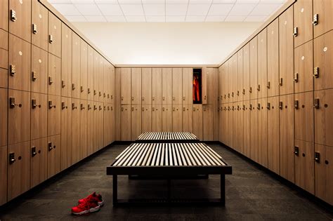 Locker room. lockerroom. locker-room. Pronunciation [ edit] Rhymes: -uːm. Etymology 1 [ edit] Noun [ edit] locker room (plural locker rooms) ( US, Canada) A room attached … 