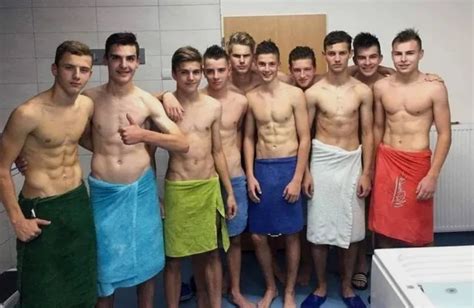 Men's Locker Room. NSFW subreddit featuring pictures and videos of men's locker room and anything related like the sauna. Show us your favorite part of the locker room, boys! Show more. 79K Members.