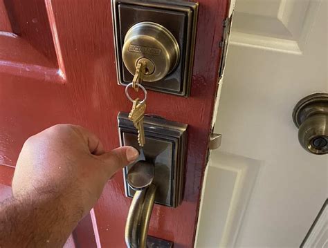 Locksmith in dc. Locks have come a long way since ancient times, of course, and modern-day electronic locks are nothing short of mini computers that are highly resistant to external manipulation. Washington DC Lock And Locksmith is a professional locksmith service in Washington, DC area that can set you up with cutting-edge locks that will make even the most well … 