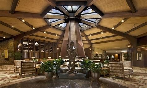 Lodge of the 4 seasons. The Lodge beckons visitors with amenities from 36 holes of championship golf to Spa Shiki, both nationally recognized for their excellence. Top all this off with fine dining for … 