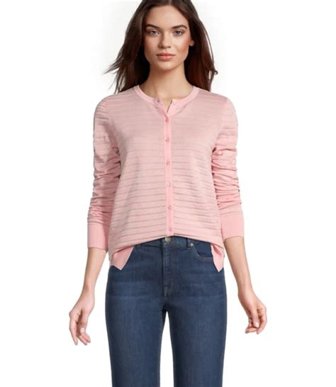 Loft women's clothing near me. Our petite maternity collection features comfortable and stylish pieces designed specifically for petite women. From essential basics like scoop-neck side-shirred t-shirts and rib-knit tank tops to versatile bottoms like full-panel leggings with side pockets, our petite maternity line has everything you need to stay comfortable and fashionable throughout your … 