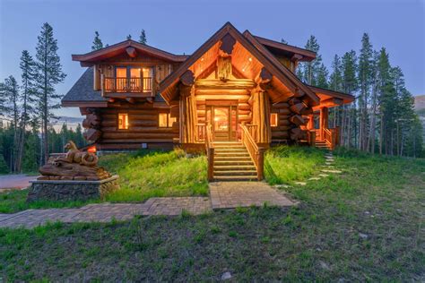 Log cabins in colorado. Mountain Log Homes of Colorado, Inc. provides our clients with a unique business model that combines years of High Country Custom Home Building expertise with personalized Interior Design since 1988. Though we specialize in Log, Log Accented and Timber Frame Construction, we can build any style Custom Home in Colorado's High Country. 