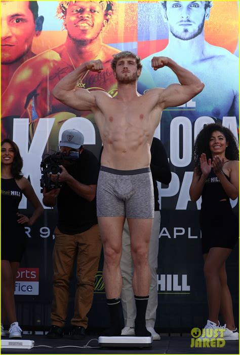YouTuber -turned-boxer Jake Paul celebrated his 25th birthday on Monday (17 January), and to mark the occasion, he decided to strip down to his birthday suit. In a photo shared on Instagram, he ...