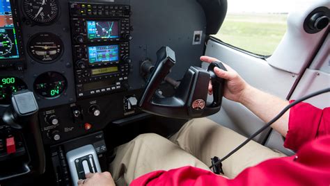 Logging Pilot-in-Command (PIC) Time - AOPA