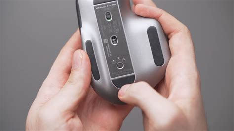 Logitech connection.  Choose how you want to connect your mouse device to your computer...