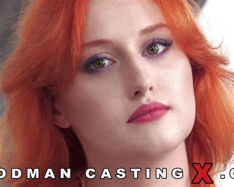 Lola Red 16 & Tatlı Harfler Çikolata Sepeti.