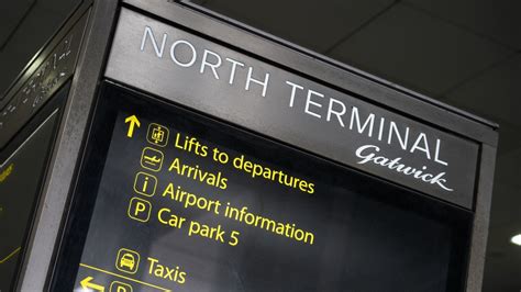 London’s Gatwick Airport limits flights this week due to staff illness, including COVID-19