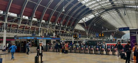 London Paddington Station to Chieveley - 2 ways to travel