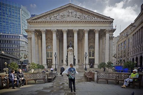 Trading on London Stock Exchange means unrivalled access to UK, Eur