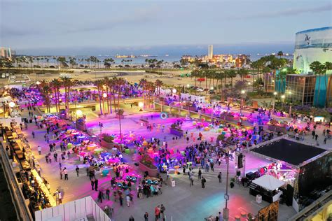 Long beach happenings. Nov 10, 2021 · MOVIES & MOONLIGHT “MAMMA MIA!” – 2ND & PCH (Friday) Attendees watch an outdoor movie on Seaport Way at 2nd & PCH. Image courtesy 2nd & PCH. Catch a free outdoor movie screening of … 