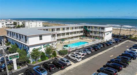 The Bentley Hotel Southampton. Hotel in Southampton. This Southampton, New York hotel is just 2.5 miles from Meschutt Beach County Park. It features bright suites with private terraces. 9.1. Wonderful. 48 reviews. Price from $215.10 per night. Check availability.