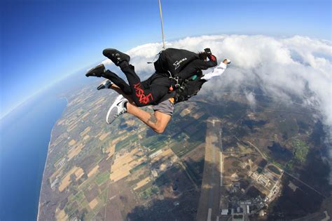 Long island skydiving. Yes! While burning calories isn't a primary reason to skydive, it can act as an added benefit. According to the Compendium of Physical Activities, a person weighing 150 lbs will, on average, burn about 250 calories while skydiving in a belly-to-earth, neutral position. This is calculated using your metabolic equivalency, or MET. 