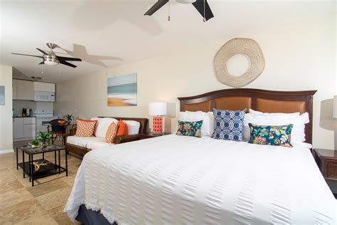 This beachside escape is a short walk to Lindquist beach which is one of the best beaches in all the Caribbean. New king mattress, new large flatscreen TV, DVDs, comfortable furniture, amazing shower, new kitchenware, new grill and more. Book while you can! $140 night. 4.91 (159).