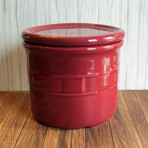 Longaberger Woven Traditions Heritage Pottery Red Extra Large Canister with lid. Opens in a new window or tab. Pre-Owned. $89.95. michp_10 (312) 99.3%. or Best Offer +$13.55 shipping. Longaberger Pottery Canister Set Of 4 Heritage Green Vintage USA. Opens in a new window or tab. Pre-Owned. $149.99.. Longaberger woven traditions