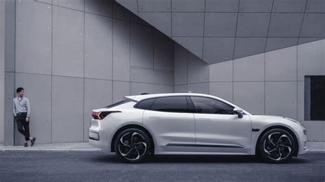 Longest range ev. The all-new 2023 Ioniq 6 is the second vehicle in Hyundai’s all-electric sub-brand, following the Ioniq 5 SUV, and the sedan’s long-range RWD variant with 18-inch wheels immediately lands ... 