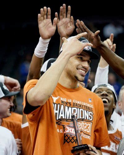 Longhorns crush Jayhawks (again) to win Big 12 tournament title, automatic bid to March Madness