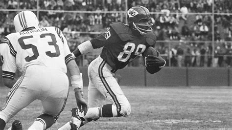 Longtime Chiefs wide receiver Otis Taylor dies at age 80