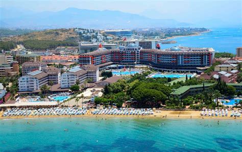 Lonicera World Hotel Jolly. 