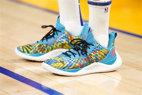 Look Fly on the Court with Steph Curry's Signature Yellow and Blue Shoes