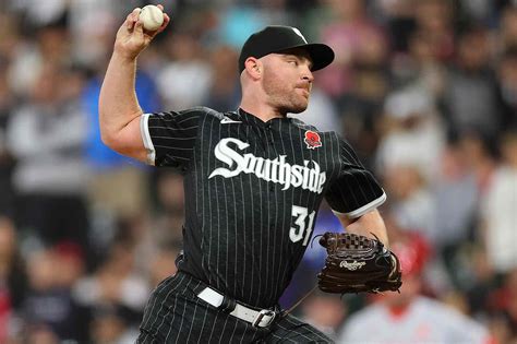 Look back on Liam Hendriks' 1st game with the White Sox after beating cancer