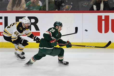 Looking at both offside calls that cost Wild in loss to Bruins