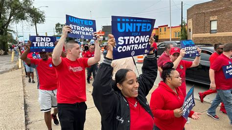 Looming auto strike puts Biden's labor loyalty to the test
