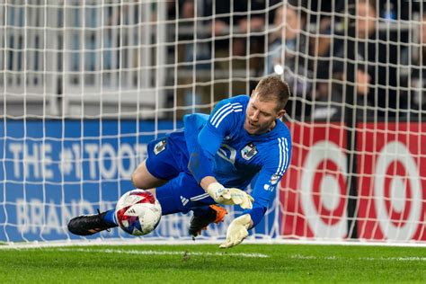 Loons’ Dayne St. Clair shared key tip to help fellow goalkeeper Clint Irwin in Open Cup