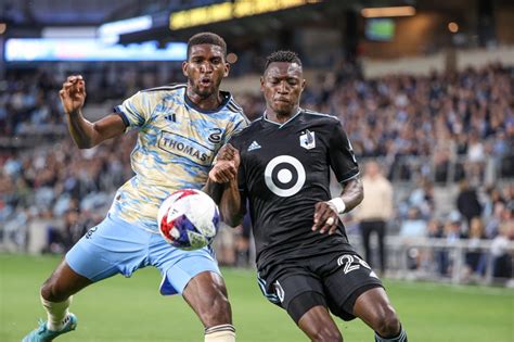 Loons let go of underperforming forward Mender Garcia and seven others
