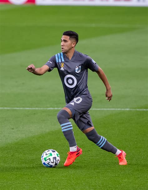 Loons star Emanuel Reynoso cleared by MLS to play again