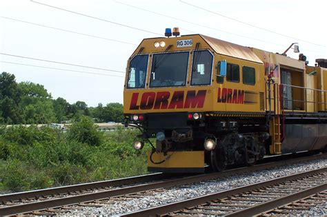 Features of the Loram C44 include: Industry-leading elec