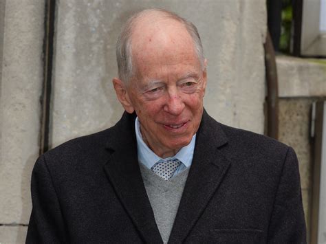 The net worth of Jacob Rothschild has been estimated at $500 billion dollars by Celebrity Net Worth and the 360 Report, not $500 trillion. Owns every central bank in the world Ownership of central banks throughout the world vary, but many are owned by governments, therefore negating the claim that Rothschild owns them.. 