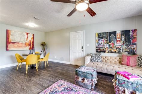 Lorenzo At East Mil Apartments get detailed info - phone number, email, store hours, location. Near me Apartments on lake heritage cir in Orlando, FL Featuring brand new upgraded interiors – from fresh wood-style flooring to …. 