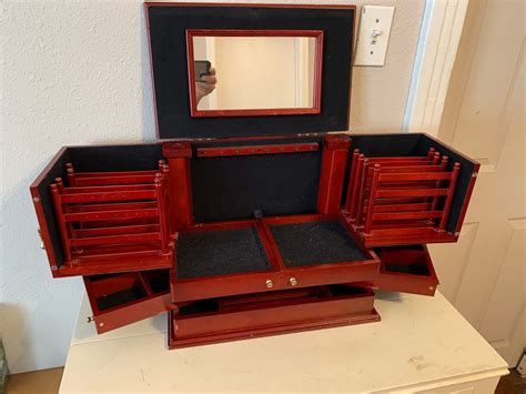 Lori greiner jewelry box. 5 days ago · This outstanding jewelry box by Lori Greiner is perfect for organizing all your jewelry pieces. The box is made of high-quality wood with a cherry theme and velvet lining. It features a large mirror and has a 5-tier multi-compartment design. This jewelry box is suitable for all types of jewelry and has a rectangular shape, measuring 15-3/8" in length, … 