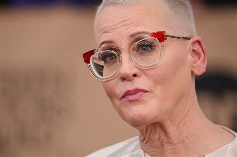 Lori petty net worth. Lori became selective about her roles and appeared in episodes of 'Prison Break' (2009) and 'Orange is the New Black' (2014). Personal Life. Lori Petty prefers to stay single and values her freedom. She has expressed her dislike for the institution of marriage due to her childhood experiences. 