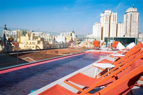 Los 10 mejores hoteles con piscina de Madrid, España