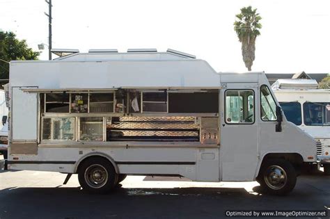 Los Angeles, CA - Catering Truck - Food Trucks For Sale