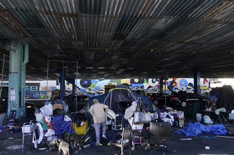 Los Angeles among cities cracking down on homeless encampments. Advocates say it's not an answer