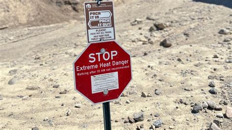 Los Angeles man collapses, dies at Death Valley