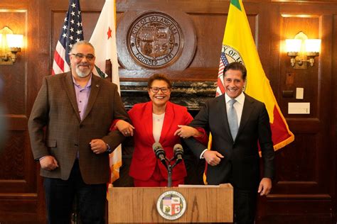 Los Angeles schools, union leaders reach contract deal