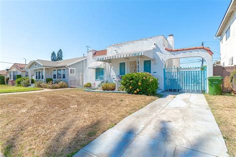 Los angeles ca 90044. MLS ID #PW24042638, Harry Eaves, Keller Williams Coastal Prop. 1306 W 83rd St, Los Angeles, CA 90044 is pending. Zillow has 11 photos of this 4 beds, 2 baths, 1,225 Square Feet multi family home with a list price of $650,000. 