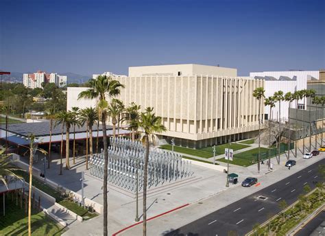 The second phase of the ongoing project for the Los Angeles County Museum of Art (LACMA) was the construction of the Resnick Pavilion. Dedicated to temporary art exhibitions, the 45,000 sq ft (4,180 sq m) Resnick Pavilion was built above the museum’s underground parking, north of the Broad Contemporary Art Museum (BCAM). A single …. 