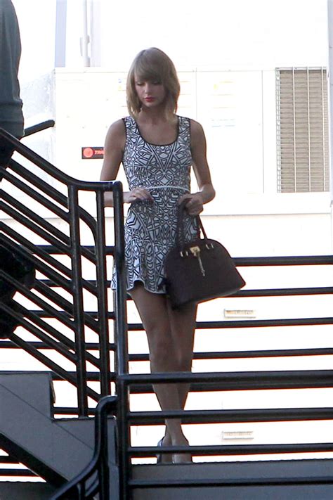 It was official; Taylor Swift arrived in Los Angeles 